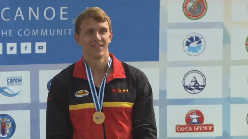Kajakker Artuur Peters wereldkampioen bij de beloften in Minsk