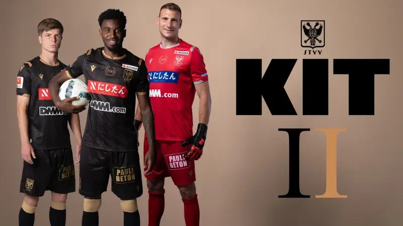 Kanaries in zwart-goud op verplaatsing