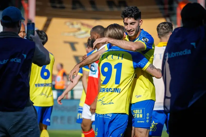 STVV blijft in eerste klasse na gelijkspel tegen Kortrijk en verlies van Cercle Brugge