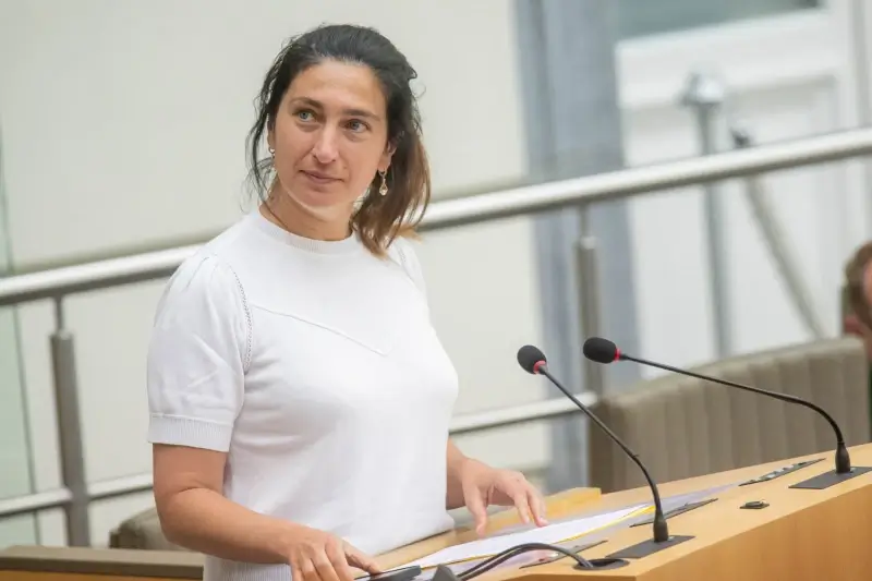 Zuhal Demir wil strengere controles om misbruik bij thuisonderwijs te beperken