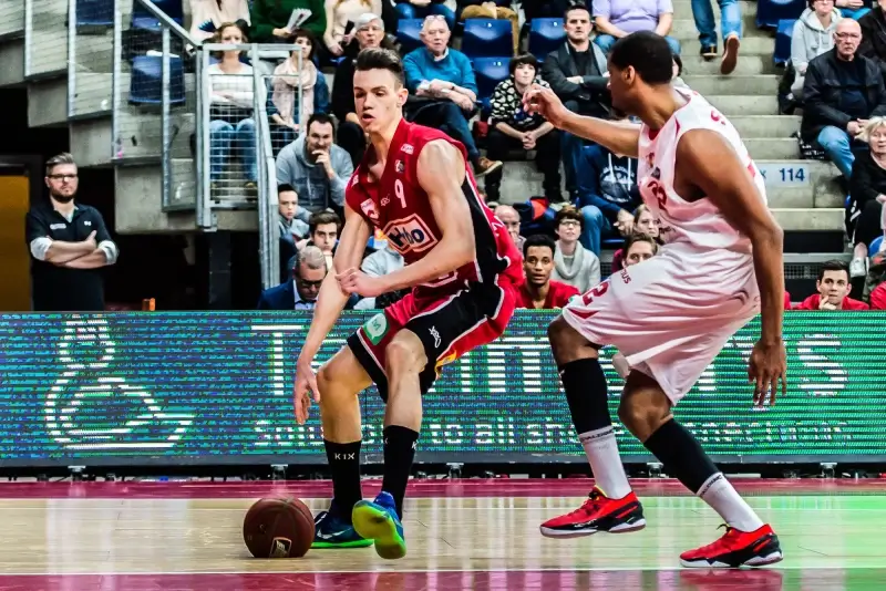 Hubo Limburg United: Abe Lodwick vervangt geblesseerde Hans Vanwijn