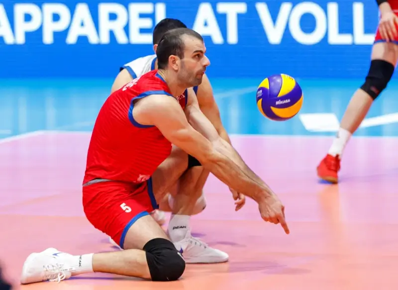 Greenyard Maaseik strikt Servische international Cirovic voor receptie-hoek