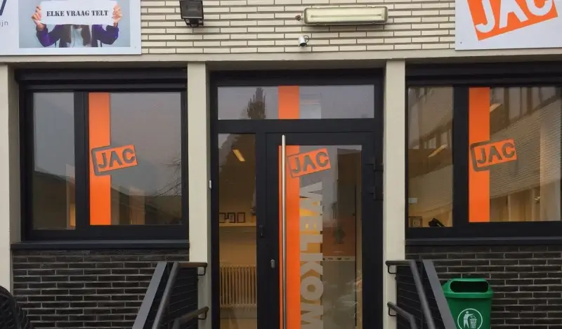 CAW opent 3 nieuwe JAC's in Limburg