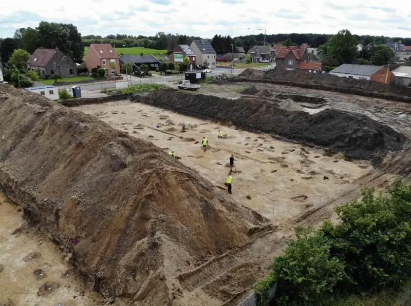 Archeologen stoten op unieke vondsten bij opgravingen in Hechtel-Eksel