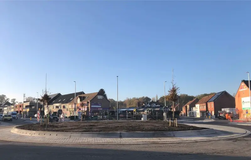 Verkeersveilige rotonde Koolmijnlaan in Beringen klaar, rijweg morgen weer open