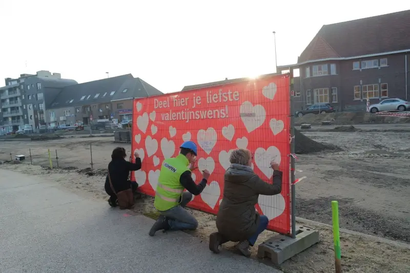 Stad Bree fleurt werf op met Valentijnsboodschappen