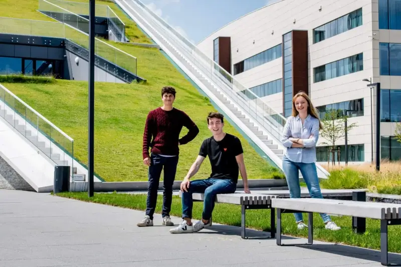 Studenten UHasselt winnen prestigieuze prijs met vegan shampootablet