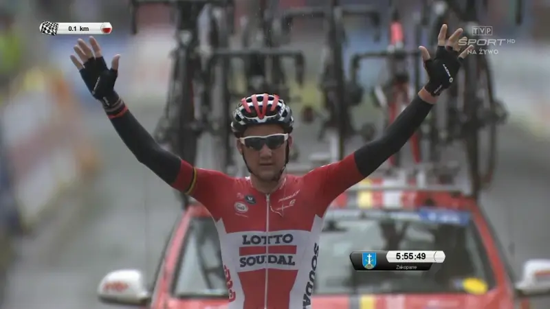 Tim Wellens pakt ritzege en leiderstrui in Ronde van Polen na indrukwekkende solo