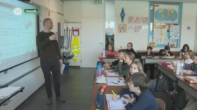 Recordaantal werkzoekenden in Limburg start opleiding leerkracht bij VDAB