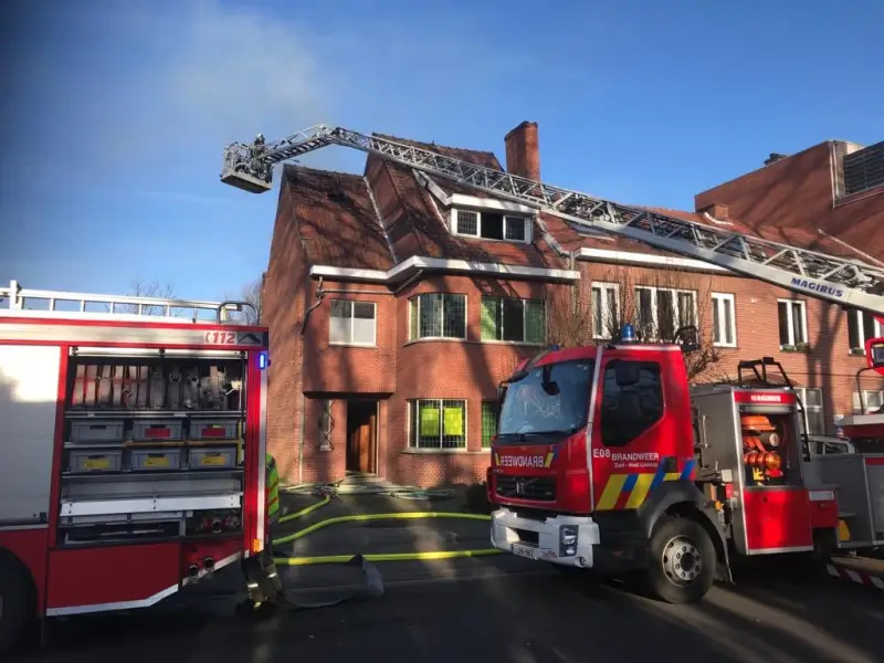 Brand in kraakpand Kuringen