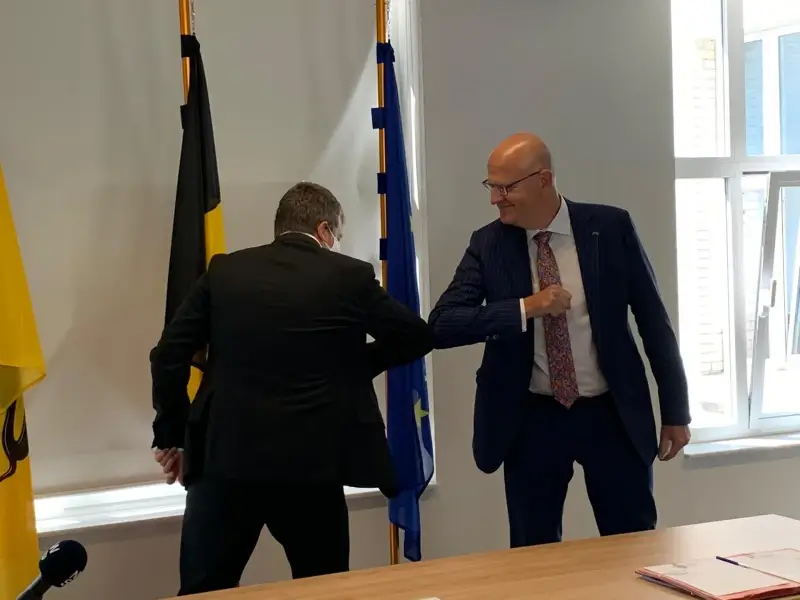 Jos Lantmeeters legt eed af als nieuwe gouverneur Limburg