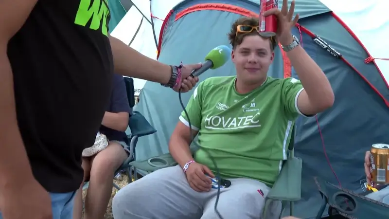Komiek Yannick Noben zoekt én vindt jeugd die nog kan feesten