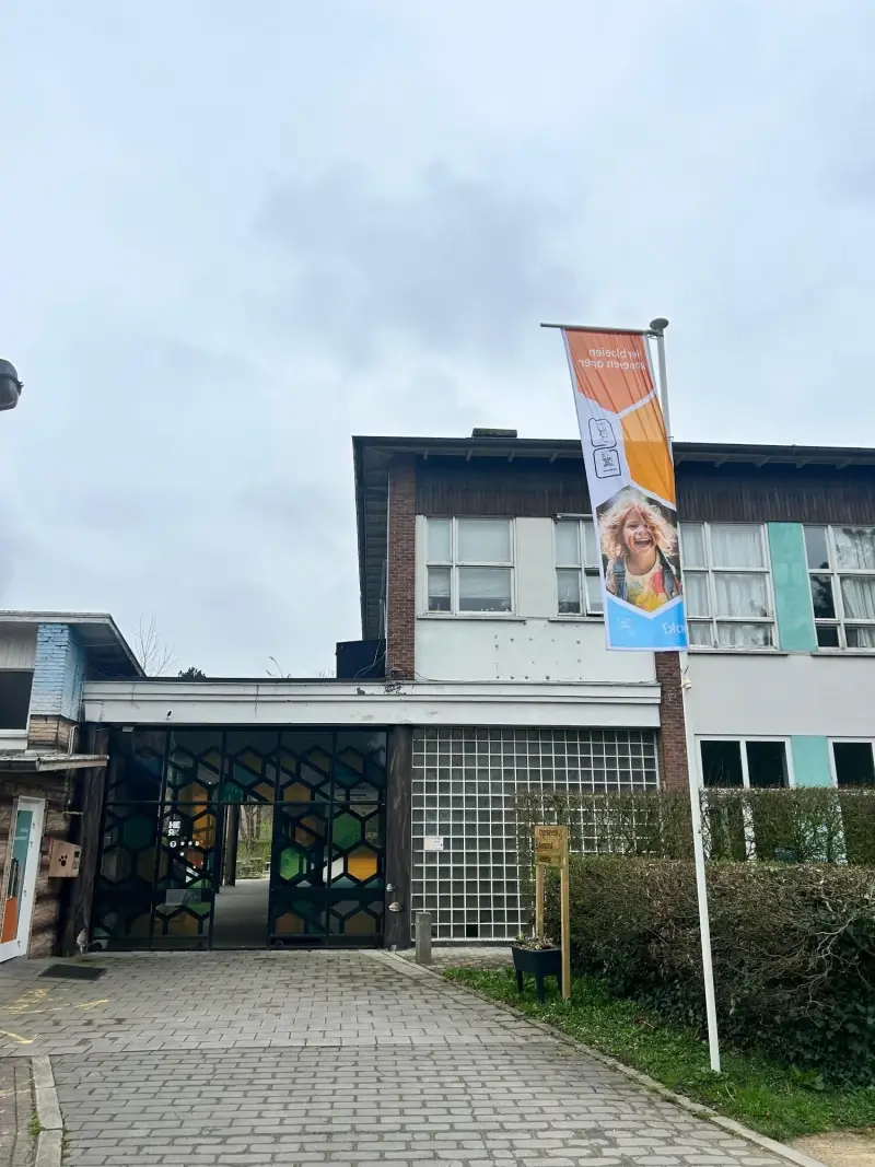 Helft van scholen moeten dringende asbestverwijdering uitvoeren