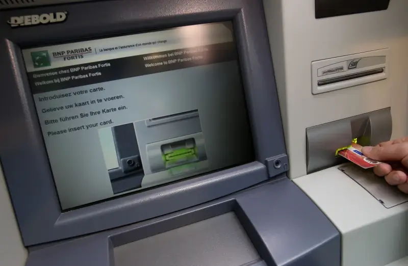 Politie waarschuwt voor bankkaartoplichters