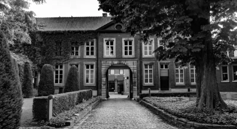 De Serre Hasselt verkast naar het Begijnhof