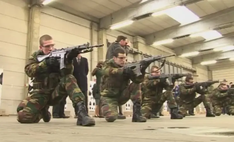 1 op 4 legermissies in gevaar door depannerende militairen