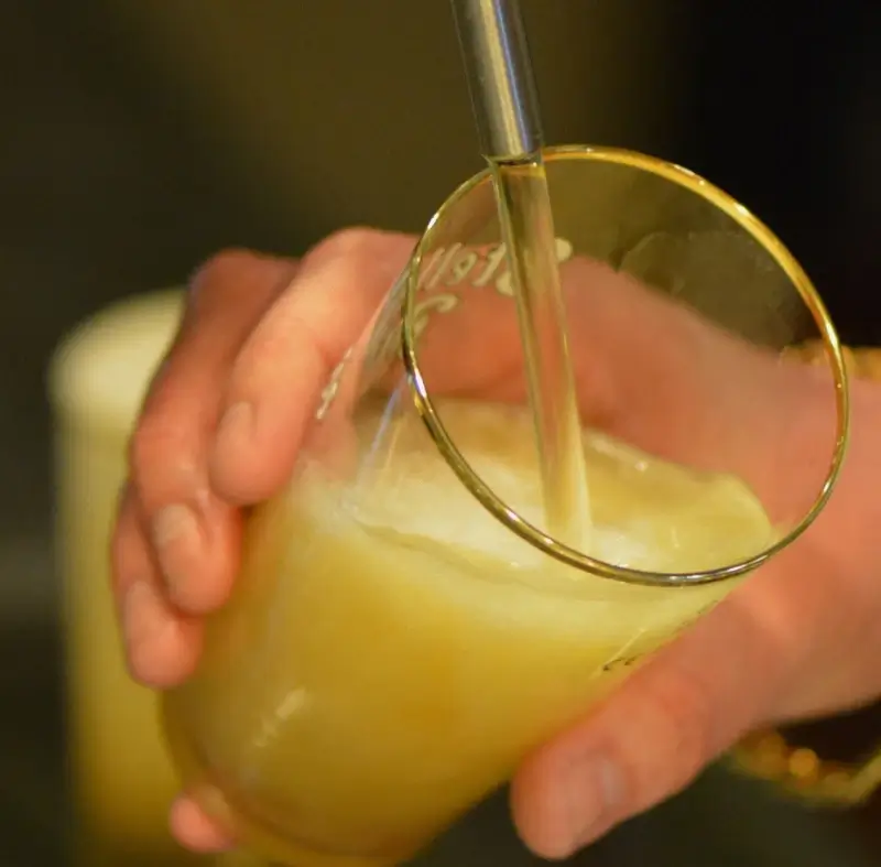 Brouwers roepen op tot dringende heropening van cafés en restaurants