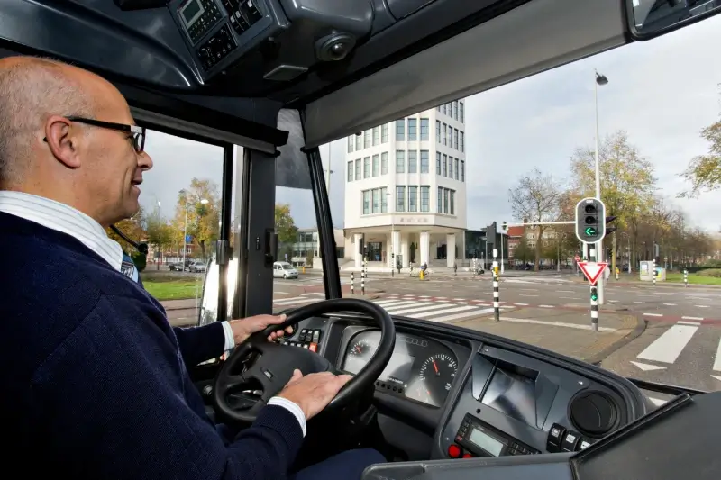 Honderden buschauffeurs hebben geen geldig rijbewijs