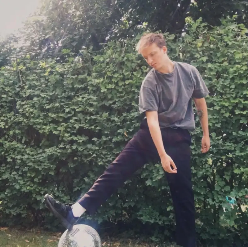 Casper Cox maakt solodebuut met 'In de zon'