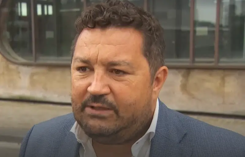 Journalist Dirk Selis veroordeeld voor schenden privacyregels in vaccinatieschandaal Veerle Heeren