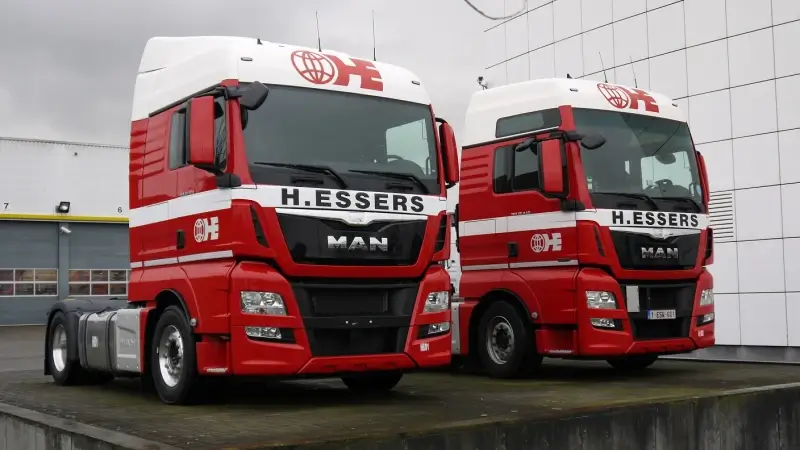 18 maanden voor werknemer die vrachtwagen en oplegger stal