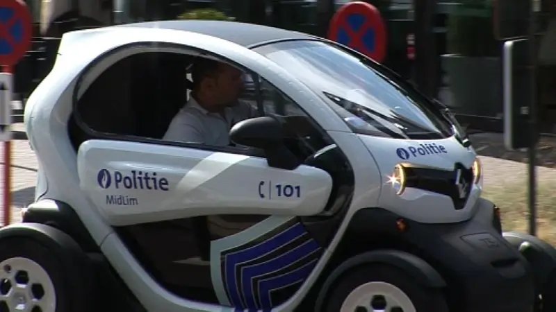 Politie MidLim koopt als eerste een Twizy