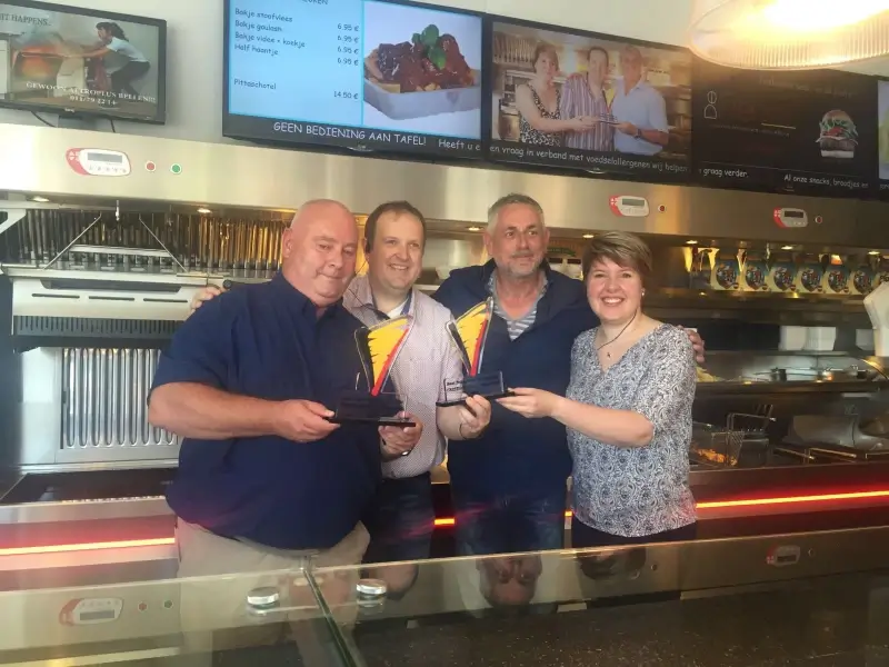 'Frietboetiek' in Meeuwen is de beste frituur van 2016
