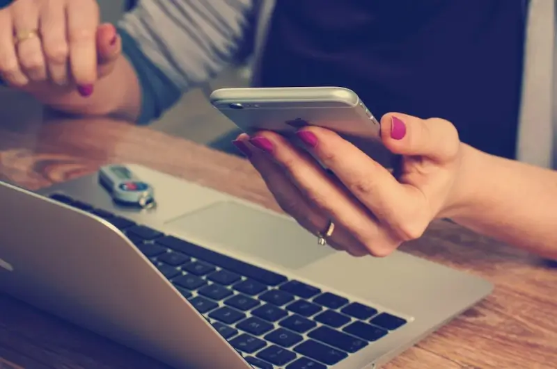 Telefoonnetwerk in België is overbelast na aanslagen