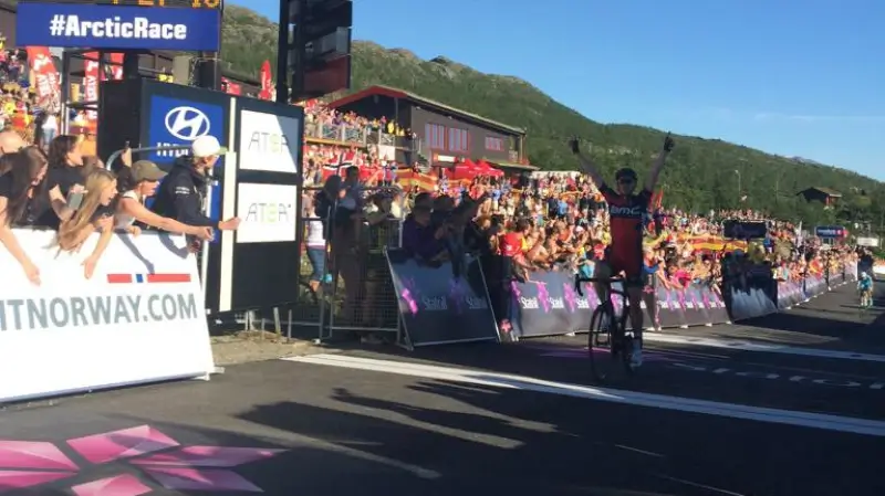 Ben Hermans nieuwe leider na solozege in Arctic Race of Norway