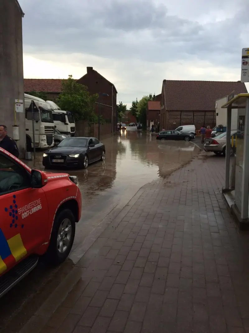 Ook vandaag hevige regenbuien en onweders in Limburg
