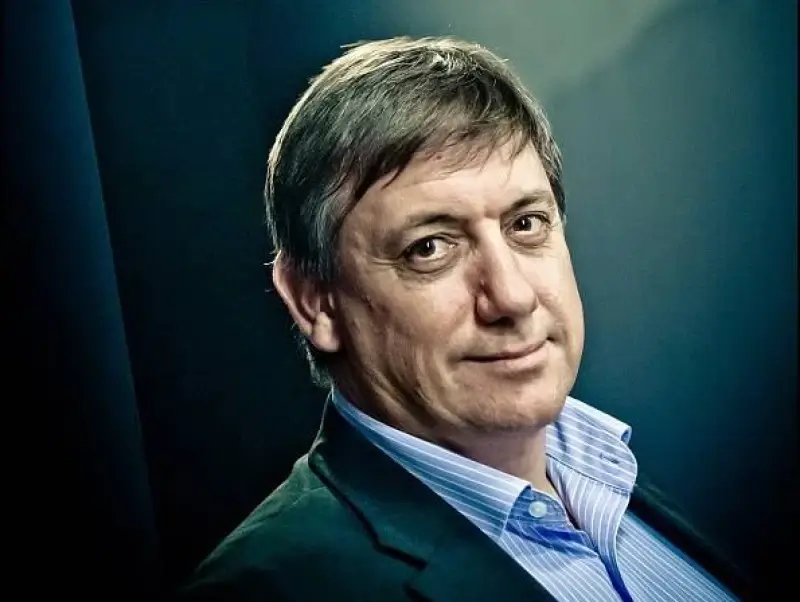 Jambon komt tussen in sollicitatie van klokkenluidster bij provinciebestuur Limburg
