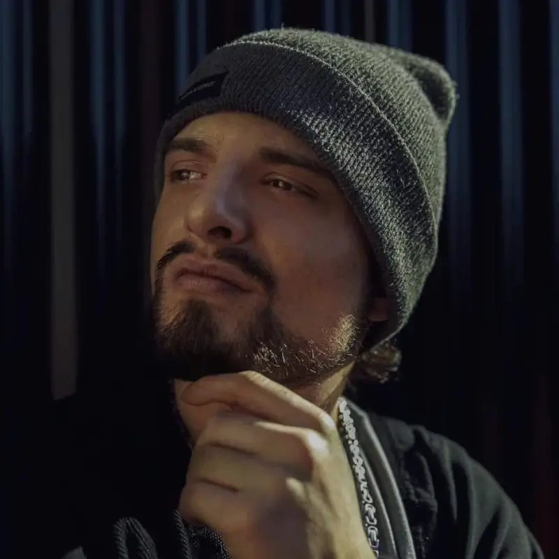 Limburgse rapper Jones komt met EP 22:22