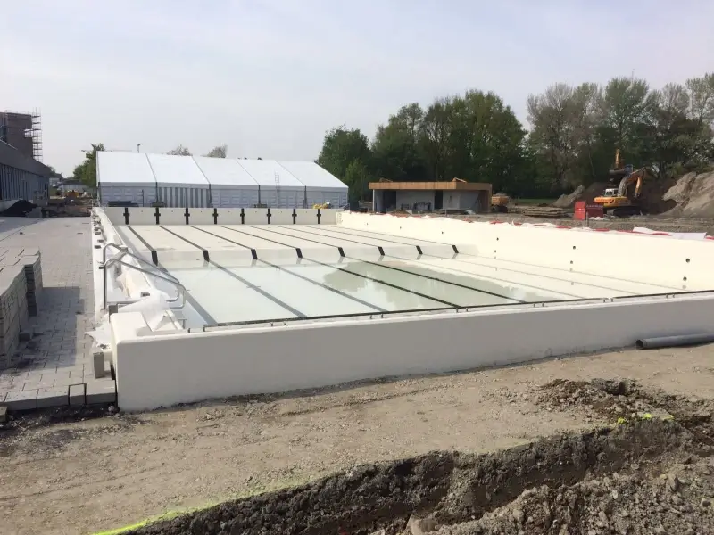 Dit zijn de eerste beelden van vernieuwde zwembad Kapermolen