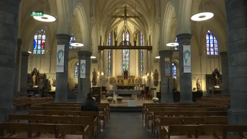 Politie identificeert en verhoort koppel van seksfilmpje in kerk van Bree