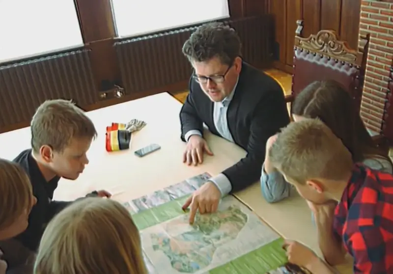 Overpeltse kinderburgemeester maakt prioriteit van kinderrechten