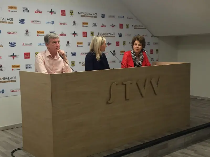 Familie Duchâtelet koopt STVV
