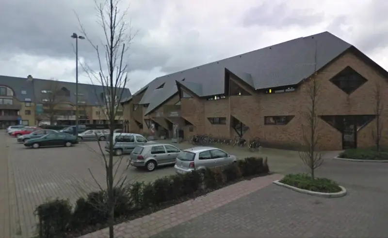 14-jarig meisje moet voor de jeugdrechter verschijnen na steekincident in Lommel
