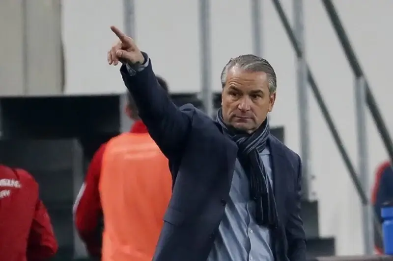 Bernd Storck volgt John van den Brom op bij KRC Genk