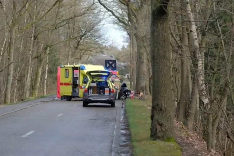 53-jarige bestuurder sterft bij zwaar ongeval in Lanaken