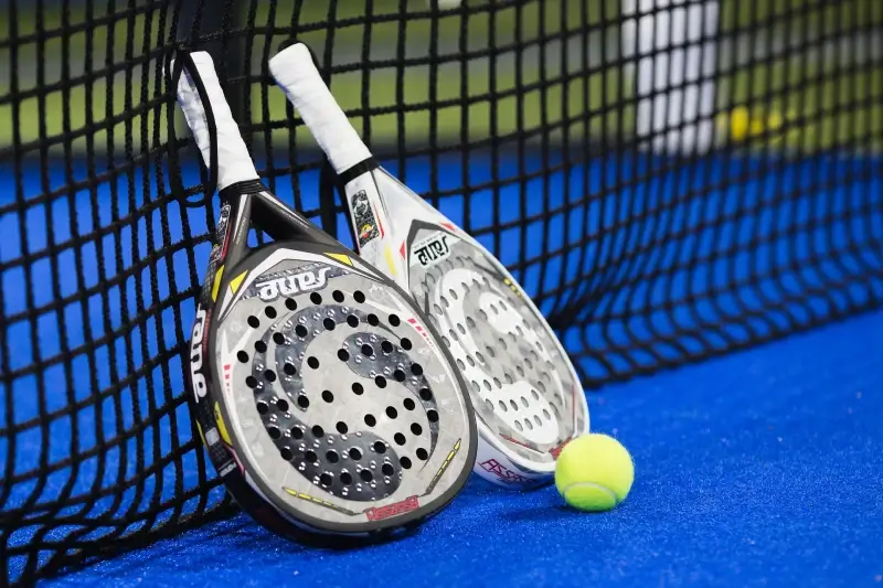 Padel boomt ook in Genk: stad subsidieert nieuwe padelterreinen