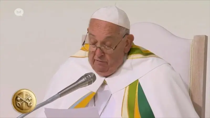Paus Franciscus (88) is overleden