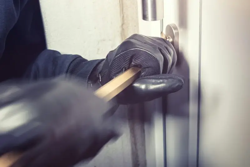 Vijf nieuwe preventieadviseurs bij politie LRH binden de strijd aan tegen inbraak