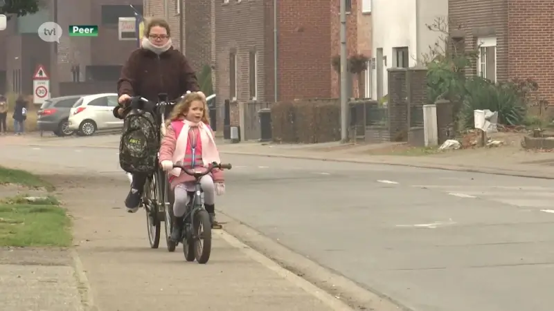 Stad Peer wil meer kinderen op fiets of te voet naar school