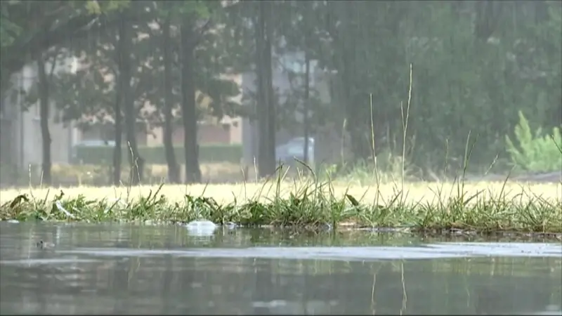 WATEROVERLAST: Gemeentelijk rampenplan afgekondigd in Voeren, situatie in Moelingen kritiek