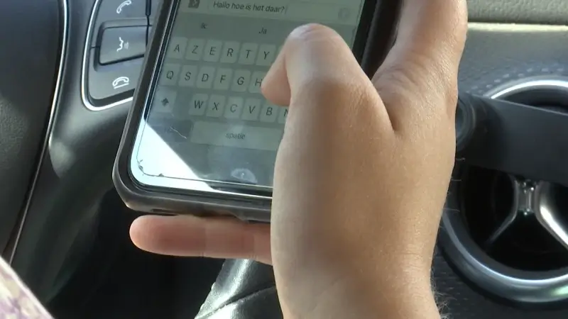 Nieuwe verkeerscampagne tegen gsm-gebruik achter het stuur