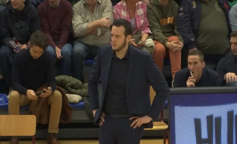 Coach Westphalen verlengt contract bij Limburg United