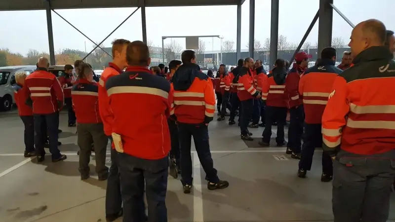 Postbodes in Hasselt leggen spontaan het werk neer