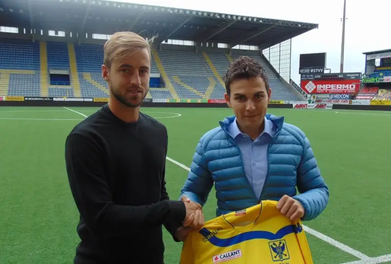 Spaanse verdediger Pulido tekent contract  STVV