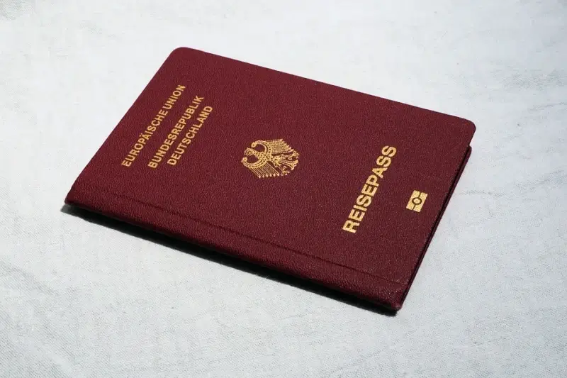 Opgelet, ga vandaag niet naar het gemeentehuis voor je reispas!