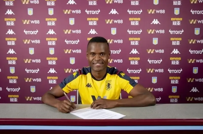 Officieel: Samatta ruilt Racing Genk in voor Aston Villa